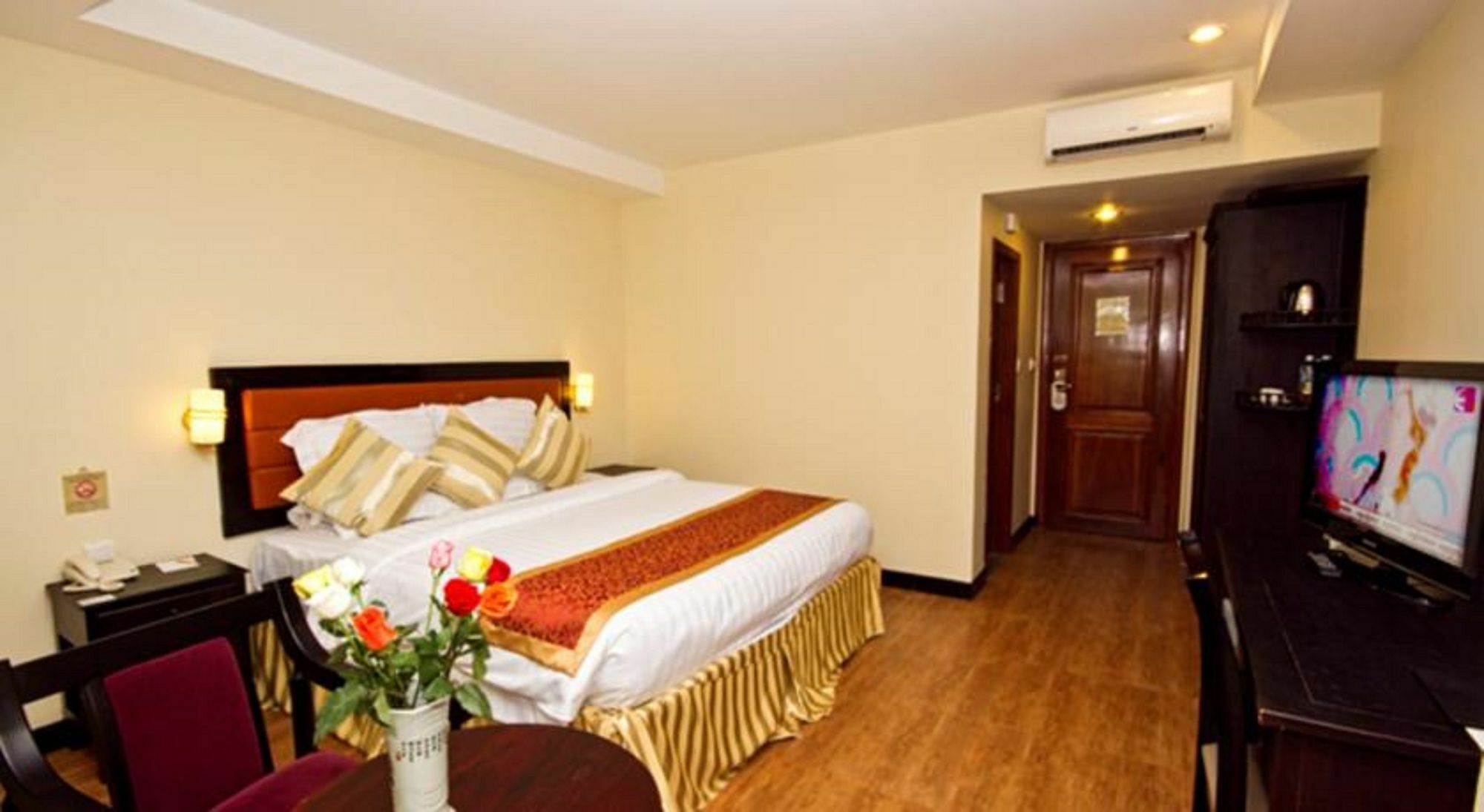 South Asia View Hotel Phnom-Penh Buitenkant foto